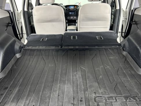 Used 2015 Subaru Forester 2.5i w/ Alloy Wheel Package AWD/4WD image 19