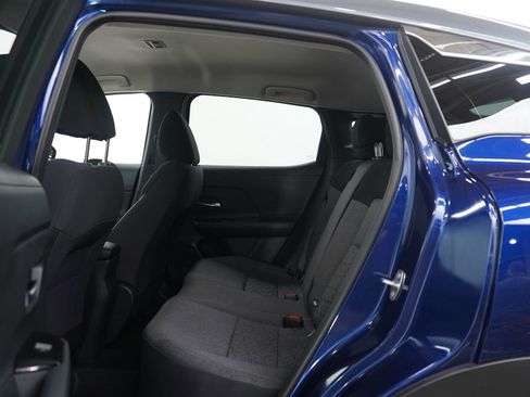 Used 2025 Nissan Kicks SV image 16