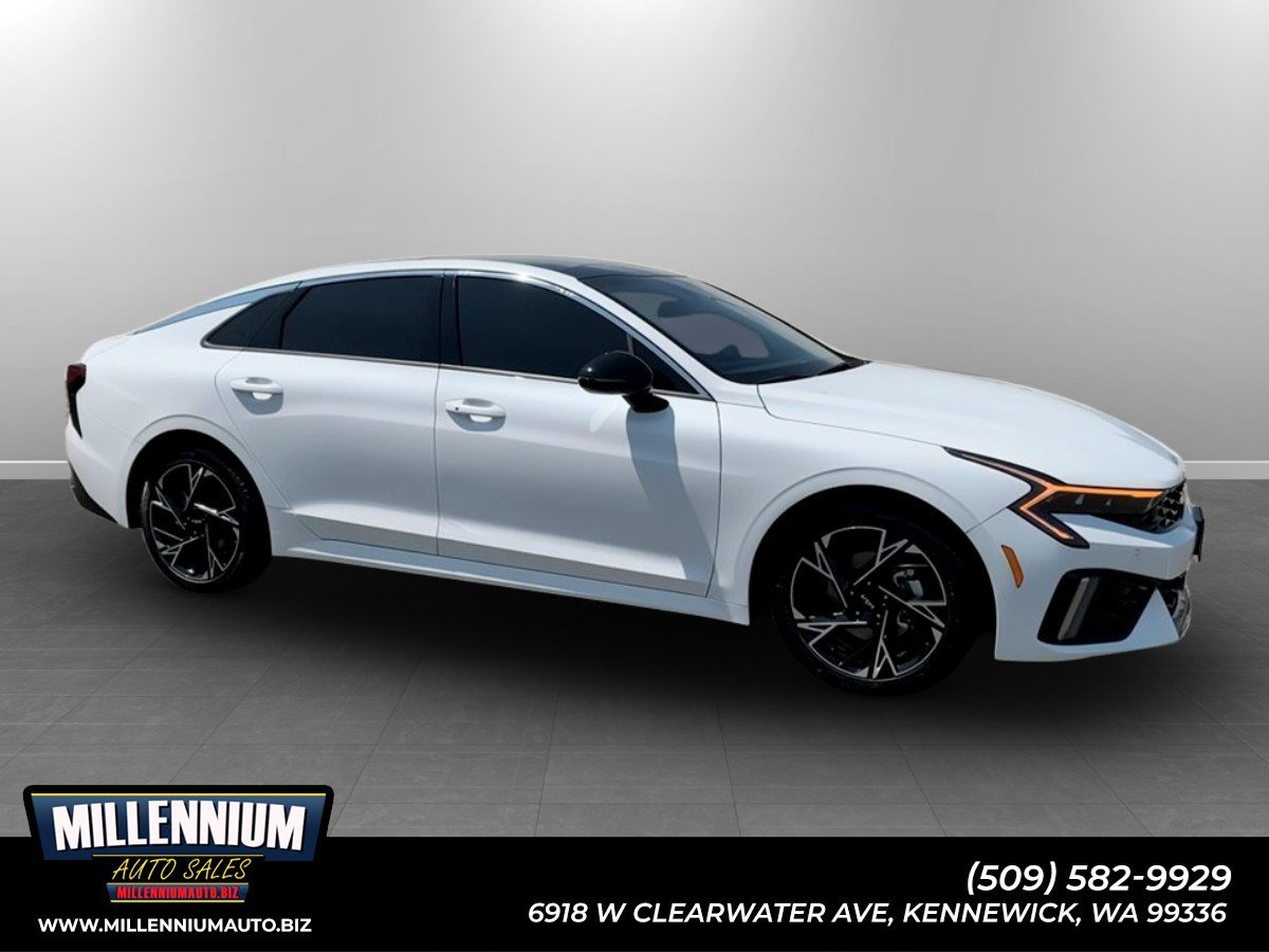 Used 2025 Kia K5 GT-Line w/ GT-Line Premium Package FWD image 1