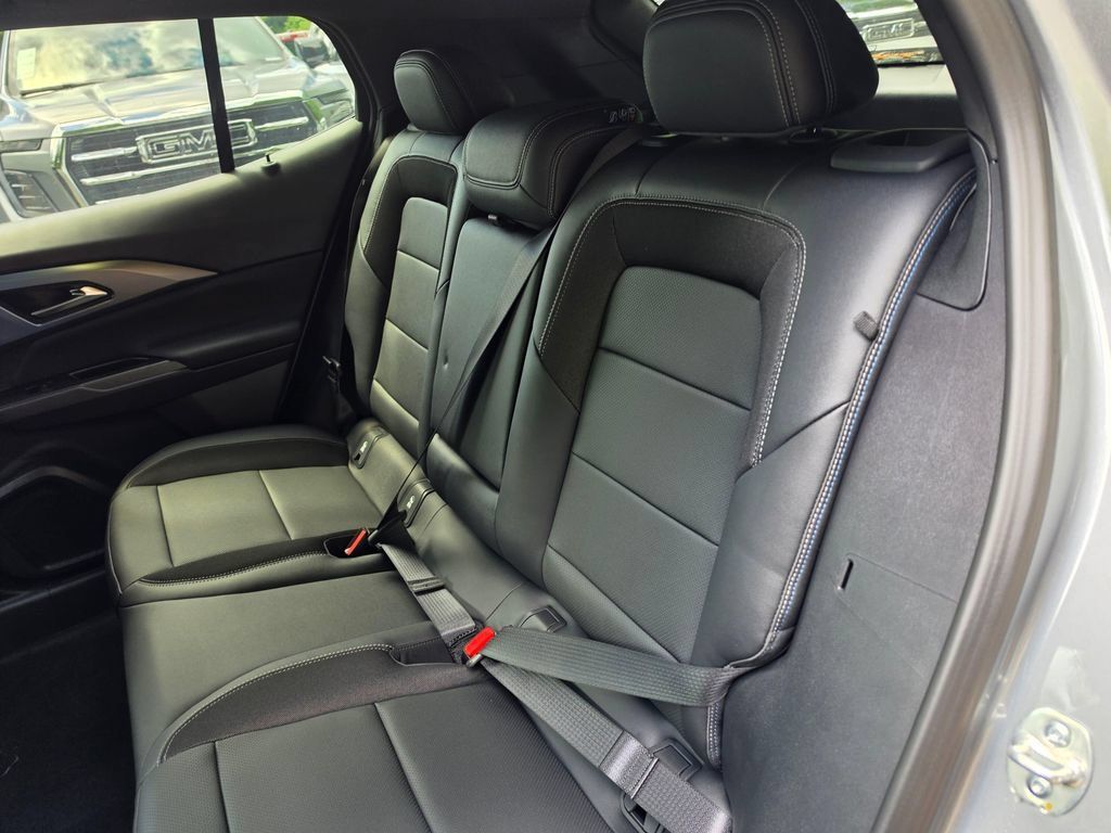 New 2026 Chevrolet Equinox EV LT AWD/4WD image 16