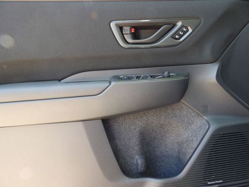 New 2026 Subaru Outback Limited AWD/4WD image 9