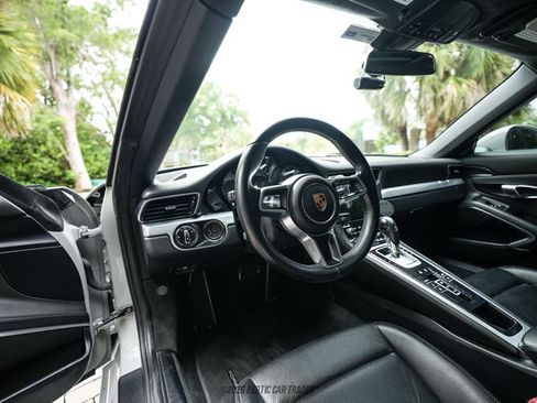 Used 2019 Porsche 911 Carrera RWD image 35