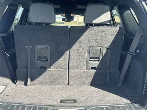 Used 2024 Dodge Durango GT image 13