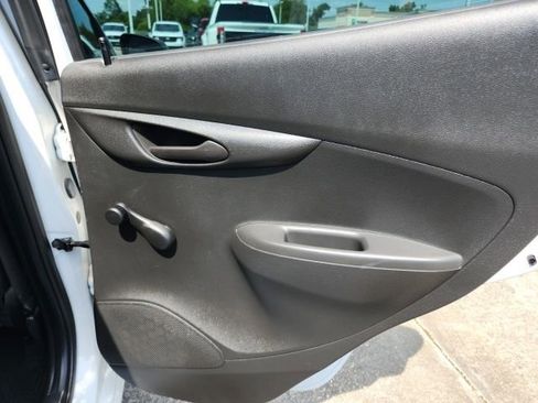 Used 2022 Chevrolet Spark LS FWD image 19
