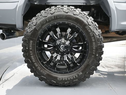 Used 2019 Ford F150 XLT image 17