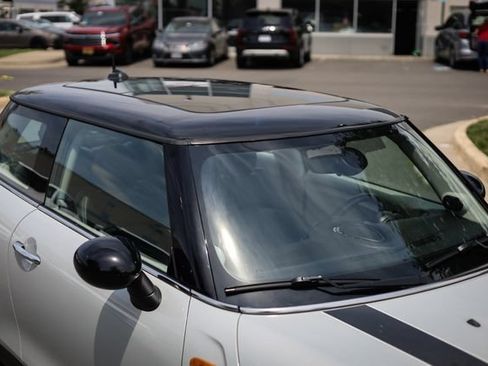 Used 2016 MINI Cooper 2-Door Hardtop FWD image 13