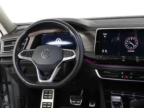 Used 2024 Volkswagen Atlas SEL Premium R-Line AWD/4WD image 3