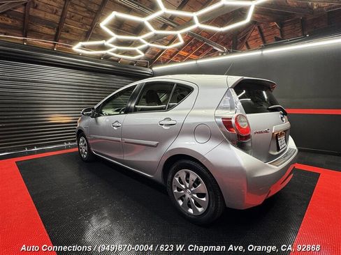 Used 2013 Toyota Prius C Two image 4