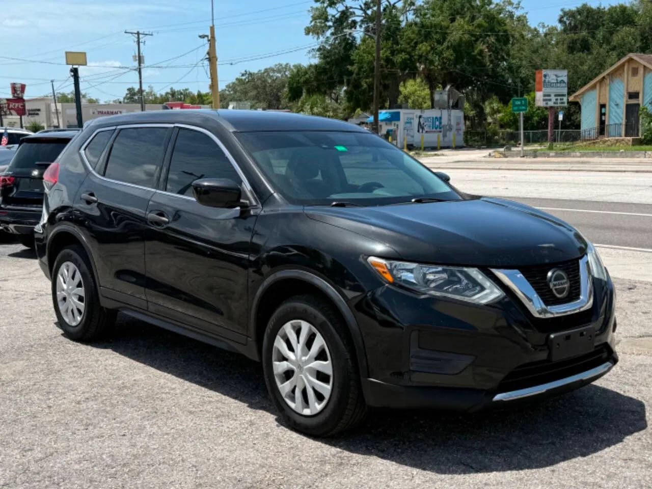 Used 2019 Nissan Rogue S AWD/4WD image 5