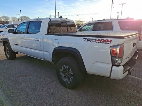 Used 2023 Toyota Tacoma TRD Off-Road image 4