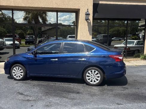 Used 2017 Nissan Sentra S FWD image 3