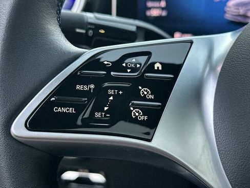 Used 2025 Mercedes-Benz C 300 Sedan image 29