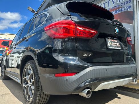 Used 2021 BMW X1 xDrive28i w/ Convenience Package AWD/4WD image 5