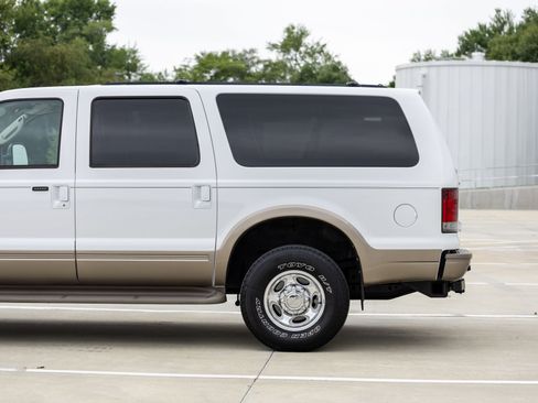 Used 2005 Ford Excursion Eddie Bauer AWD/4WD image 8