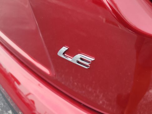 Used 2025 Toyota Corolla LE FWD image 10