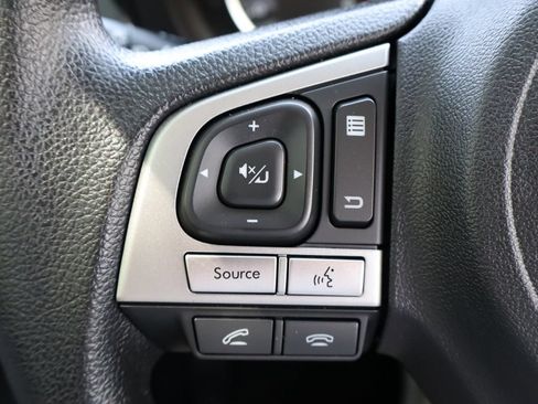 Used 2018 Subaru Forester 2.5i AWD/4WD image 31