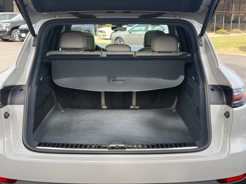 Used 2021 Porsche Cayenne S w/ Premium Package Plus image 24