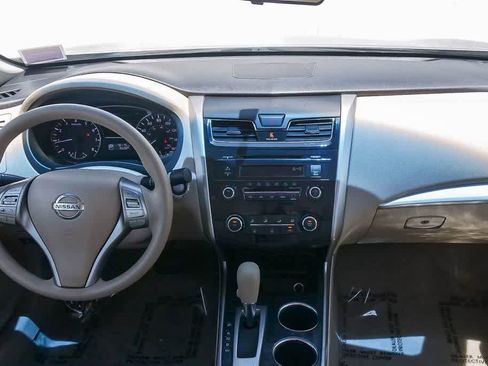 Used 2013 Nissan Altima 2.5 S FWD image 11