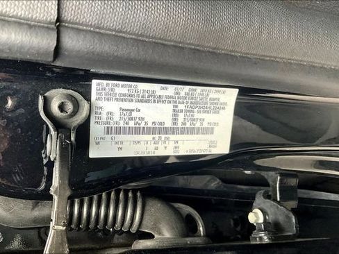 Used 2017 Ford Focus SEL image 35