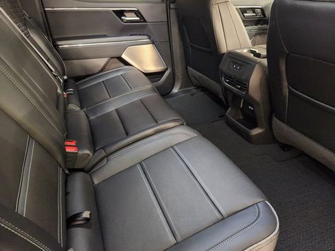 Used 2025 GMC Sierra EV Denali AWD/4WD image 31