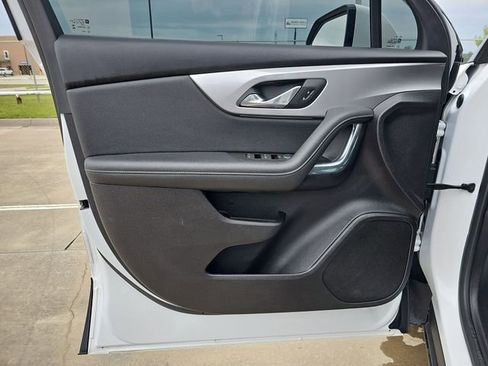 Used 2023 Chevrolet Blazer LT image 21