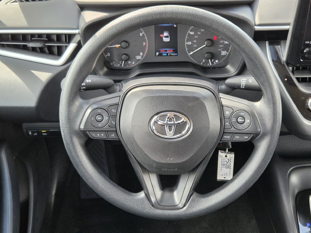 Used 2025 Toyota Corolla LE FWD image 15