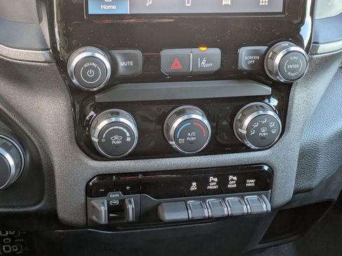 New 2026 RAM 1500 Express AWD/4WD image 21