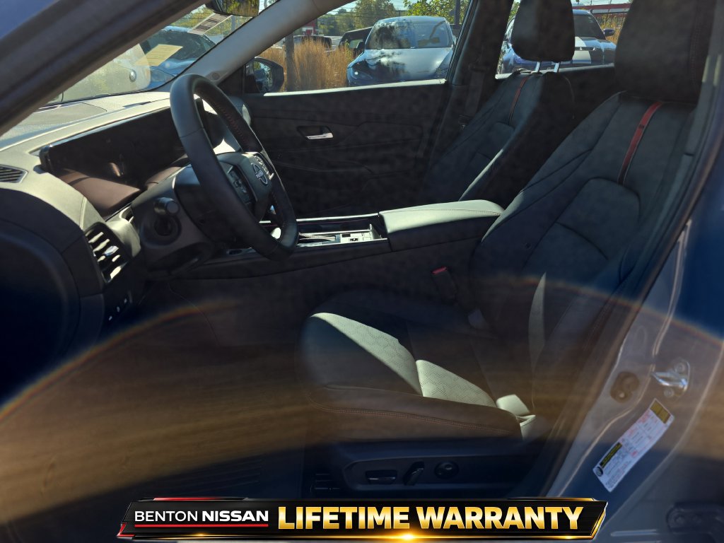 Certified 2026 Nissan Sentra SR w/ SR Premium Package FWD image 17