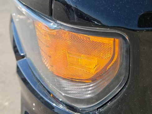 Used 2021 Chevrolet Silverado 1500 Custom image 10