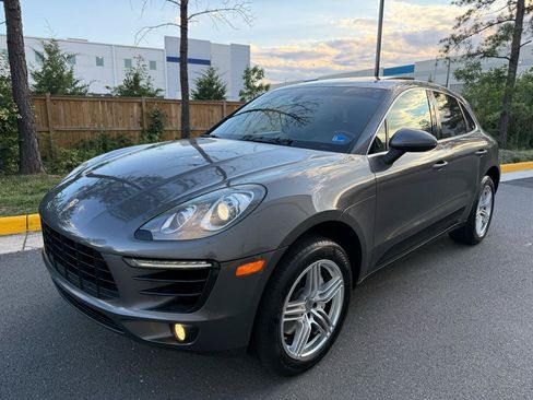 Used 2015 Porsche Macan S AWD/4WD image 2