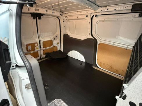 Used 2020 Ford Transit Connect XL image 24