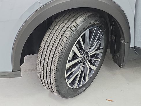 Used 2024 Nissan Kicks SV image 29