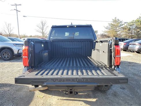 Used 2024 Toyota Tacoma TRD Sport image 8