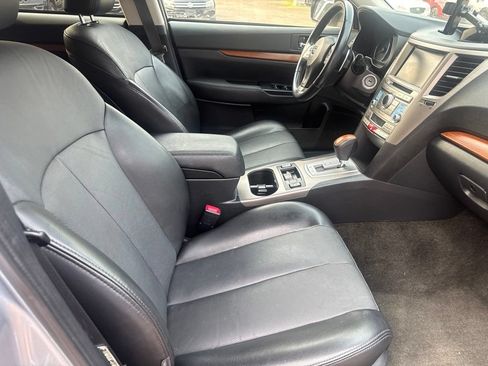 Used 2014 Subaru Outback 2.5i Limited AWD/4WD image 35