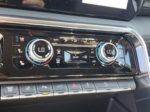 New 2026 GMC Sierra 2500 Denali w/ Denali Reserve Package image 24