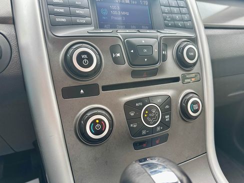 Used 2014 Ford Edge SEL w/ Equipment Group 204A image 24