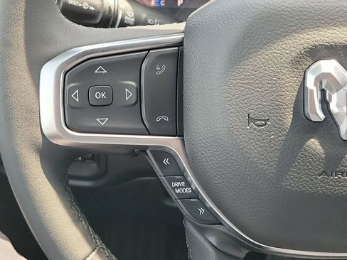 New 2026 RAM 1500 4x4 Crew Cab image 9