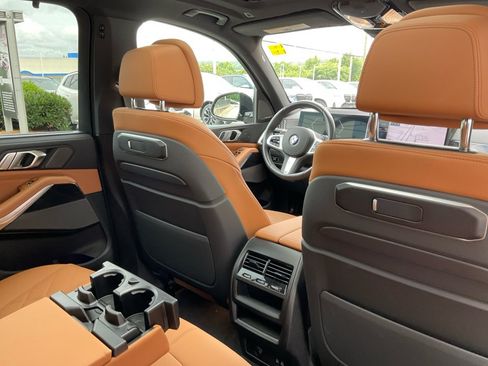 Used 2025 BMW X5 xDrive40i w/ Executive Package AWD/4WD image 29