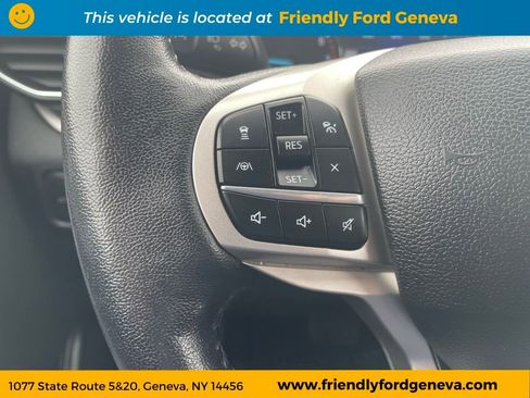 Used 2022 Ford Explorer XLT w/ Equipment Group 202A AWD/4WD image 17