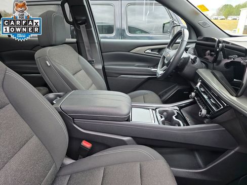 Used 2024 Chevrolet Traverse LT w/ Enhanced Driving Package image 10