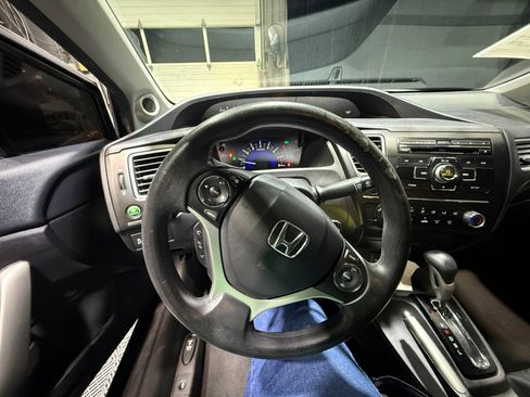 Used 2015 Honda Civic LX image 9