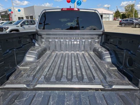 Certified 2023 Nissan Frontier SV w/ Tow Package AWD/4WD image 14