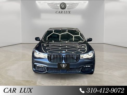 Used 2018 BMW 750i RWD image 8