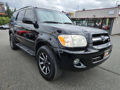 Used 2005 Toyota Sequoia Limited AWD/4WD image 3