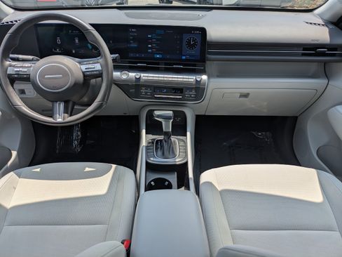Used 2025 Hyundai Kona SEL FWD image 16