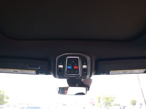 New 2025 Jeep Grand Cherokee Limited image 27