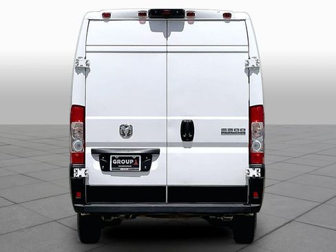 Used 2025 RAM ProMaster 2500 w/ Convenience Group FWD image 5