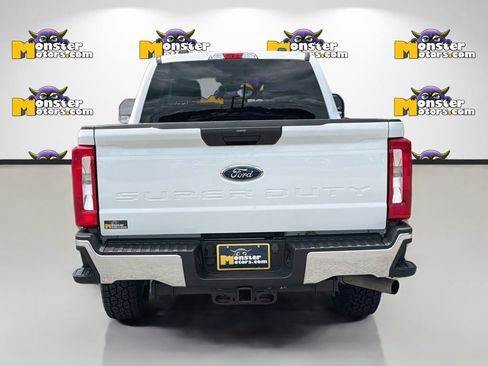 Used 2024 Ford F250 XLT AWD/4WD image 6