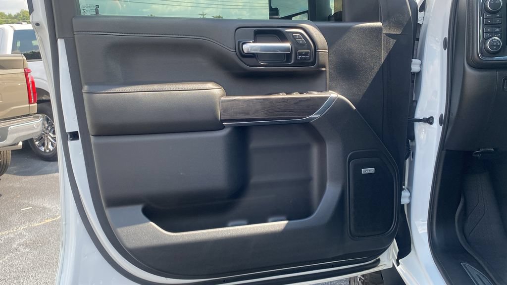 Used 2020 Chevrolet Silverado 2500 LTZ w/ LTZ Premium Package AWD/4WD image 17