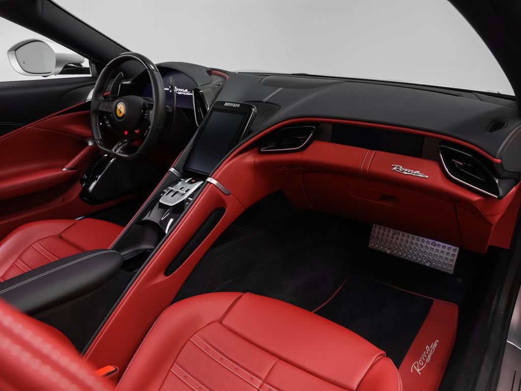 Certified 2025 Ferrari Roma Spider RWD image 27